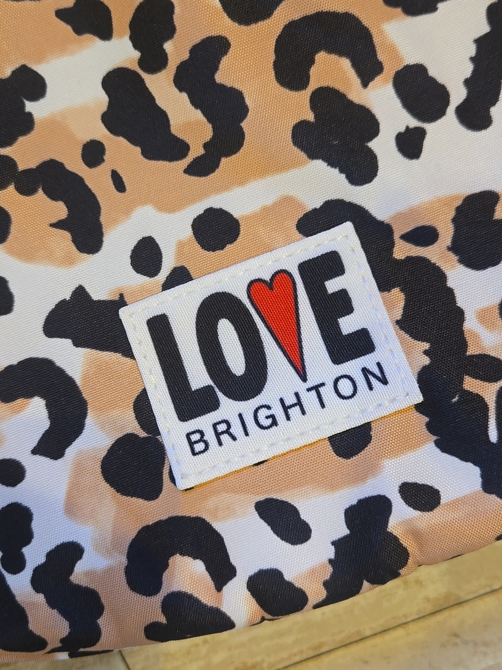 Brighton Unique Spotted "LOVE" Leopard Print Versatile Swing Bag - Picture 2 of 11